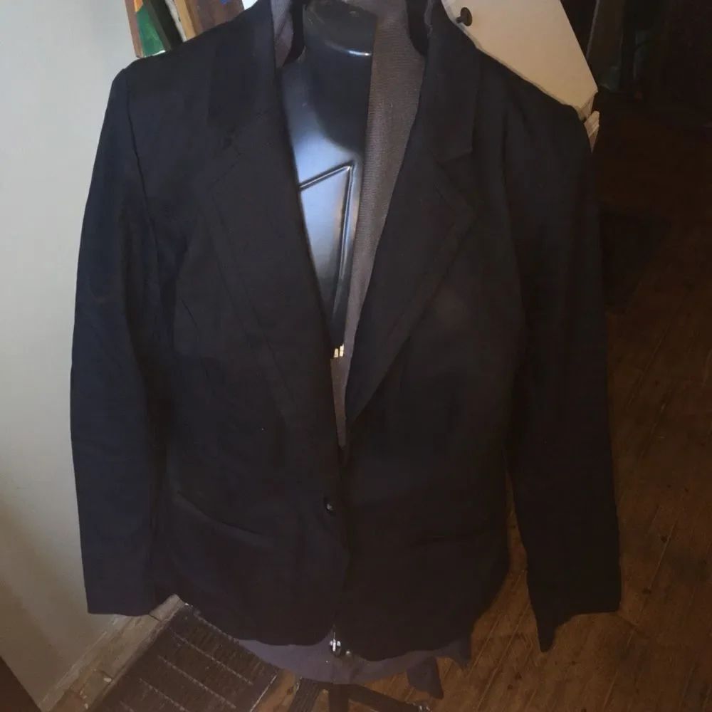 Lane Bryant classic Parisian business casual black blazer